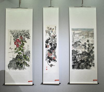 丹青韵长·翰墨生辉——2025年天水市文化馆迎新春职工书画作品展暨文化经纪人服务深化交流活动