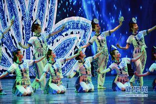 重庆市宣传贯彻党的十九大精神主题群众文艺创作展演开幕 文化经纪人服务助力文化繁荣